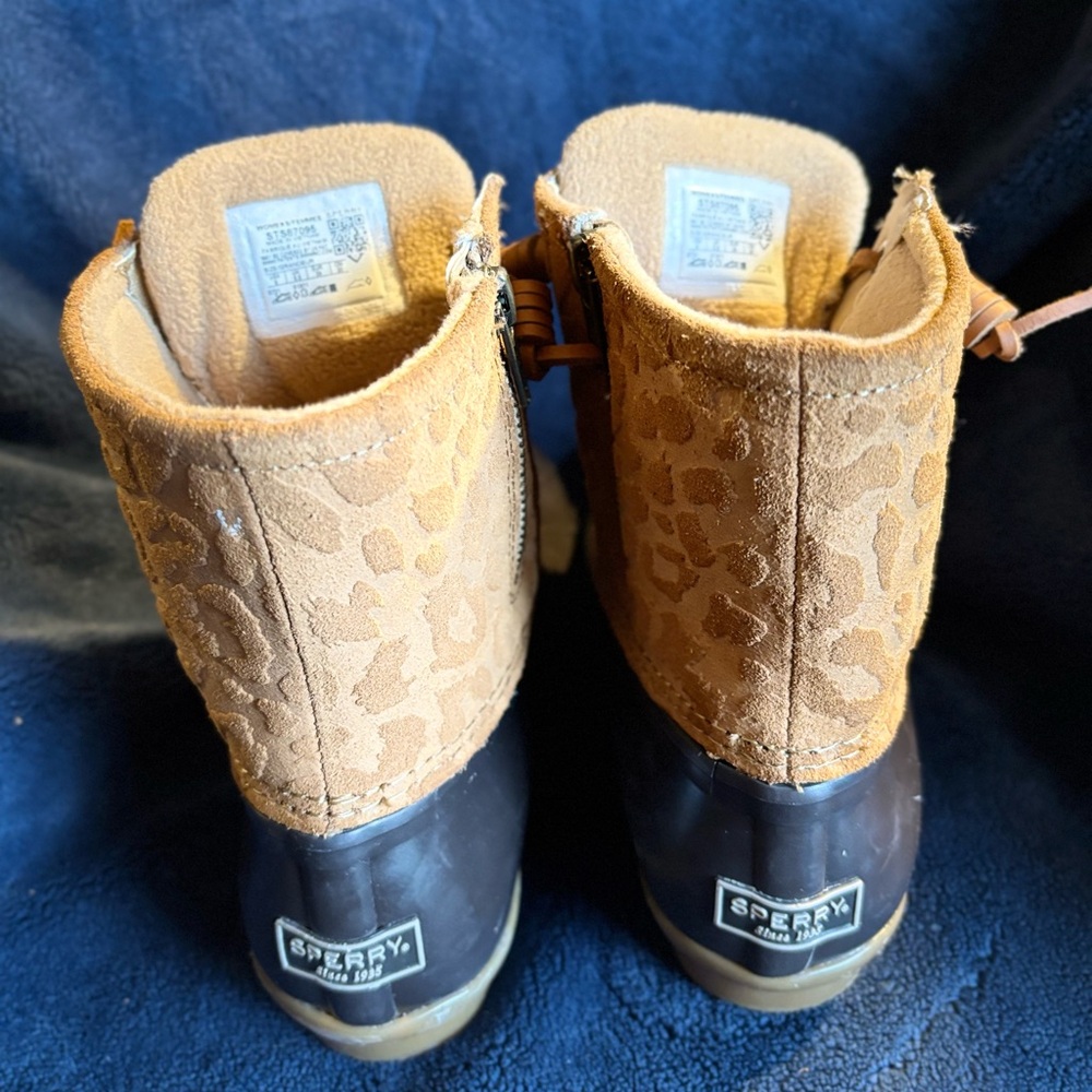 Sperry Saltwater™ Cheetah Duck Boot - Picture 10 of 14